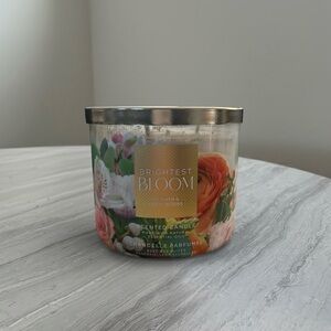NEW Bath & Body Works Brightest Bloom Scented Candle